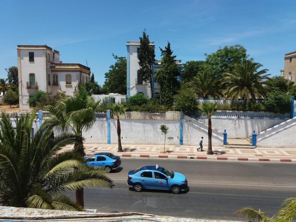 לאראש Hotel Choumis Haj Messaoud מראה חיצוני תמונה